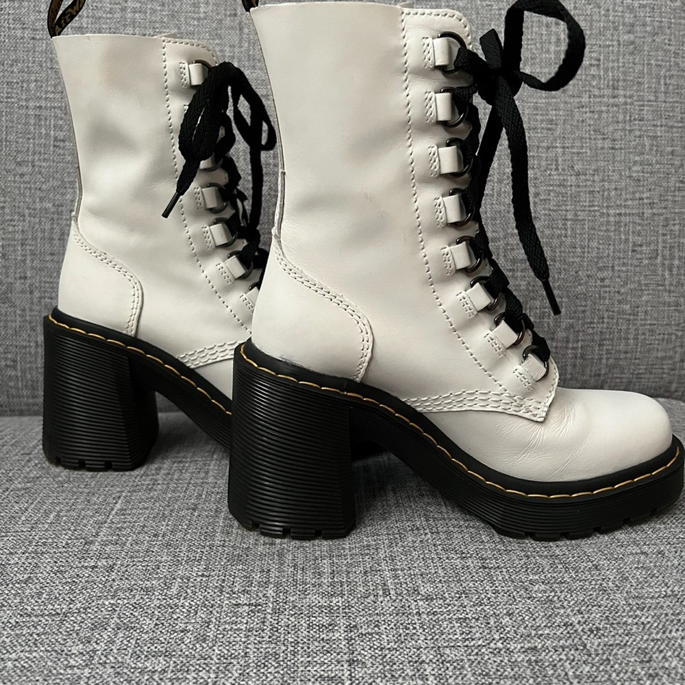 Dr. Martens White Flared Heel Boots. Size 5 fits like a 6 - Picture 2 of 9